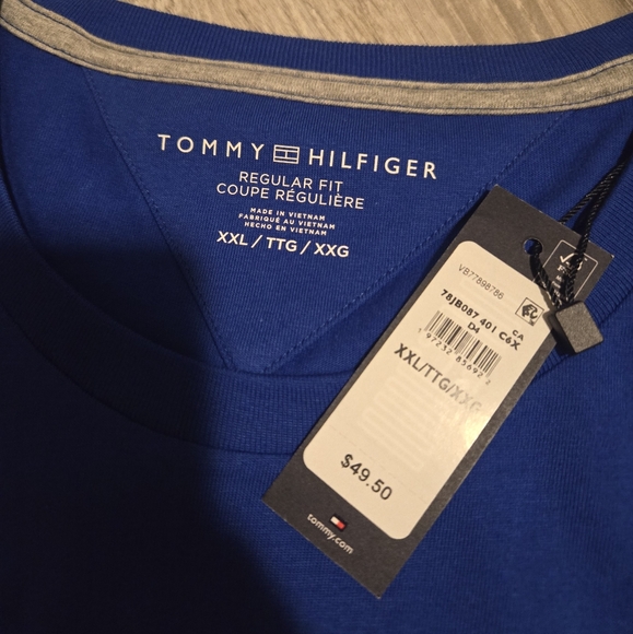 NWT Tommy Hilfiger TShirt - Picture 2 of 3